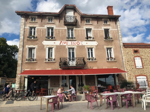 monts du cantal,puy mary,salers,le falgoux,épicerie de dienne,auberge de chassignoles